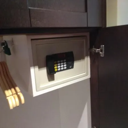 Archontopetra Boutique Mega Chorio