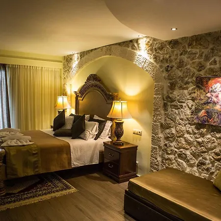Archontopetra Boutique Mega Chorio